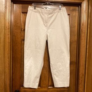 Size 16 Monterey Bay Ivory/Light Khaki Crop Pants